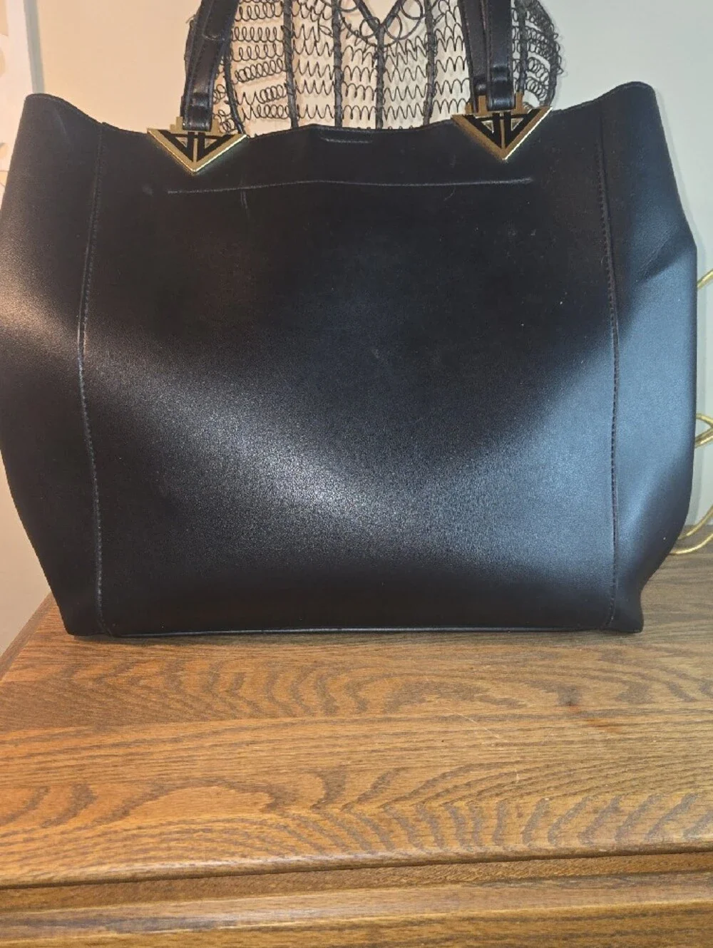 Classic Black Tote Bag - Sleek Everyday Handbag